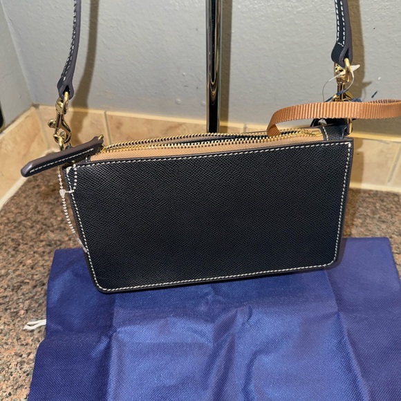 Dooney & Bourke Black and Tan Shoulder Bag - Picture 4 of 5